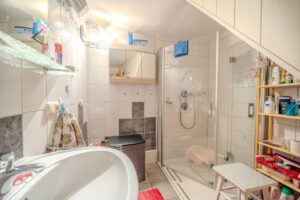 Badezimmer I.OG