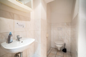 Gewerbeeinheit: WC